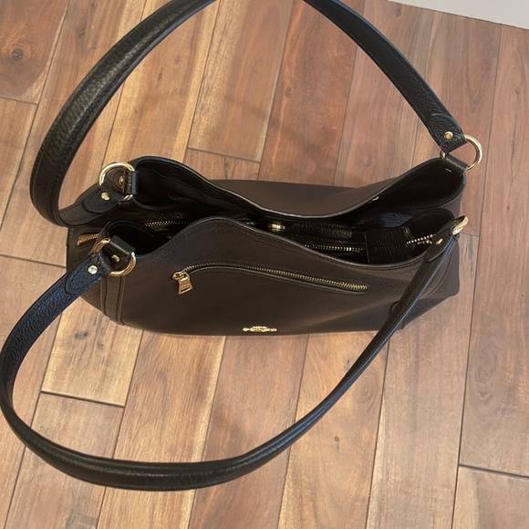 Coach Black Pebbled Leather Shoulder Bag - Large - Picture 5 of 9